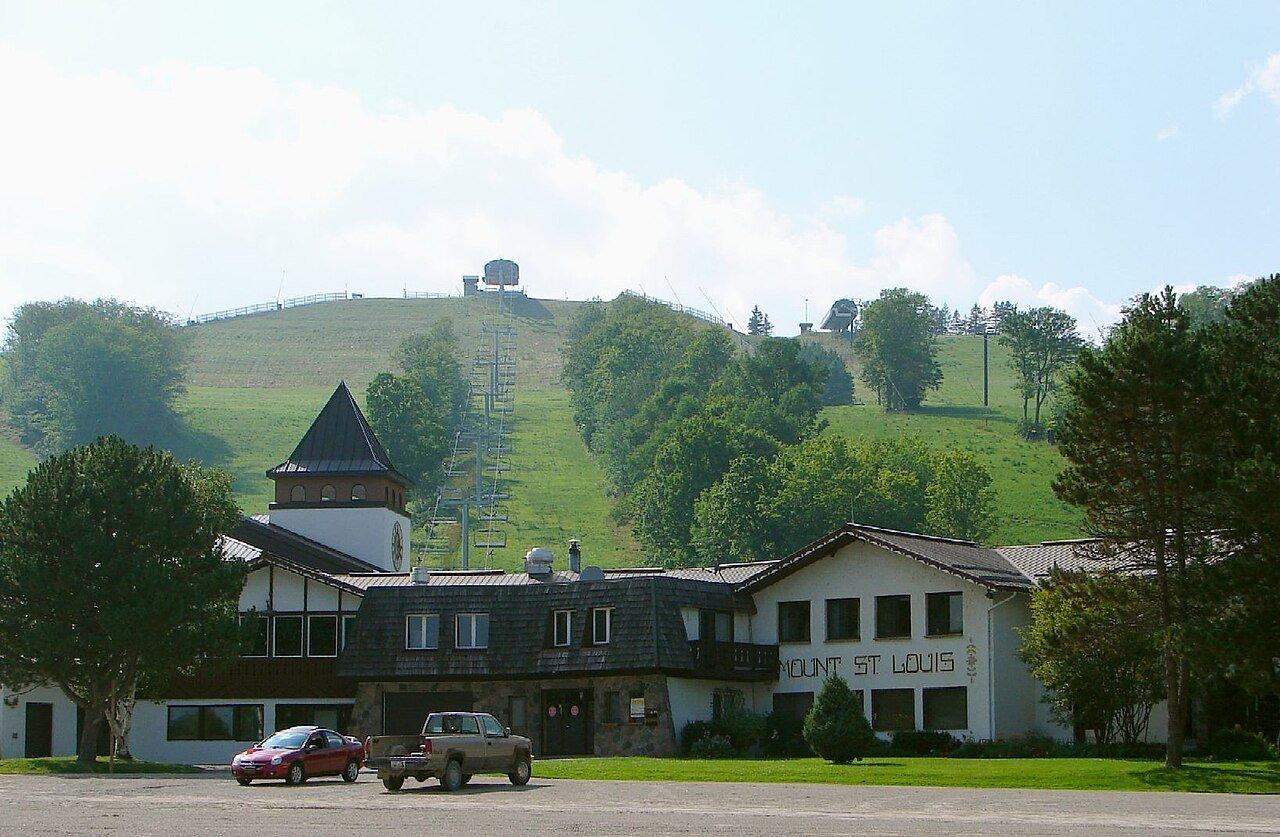 Moonstone Ski Resort